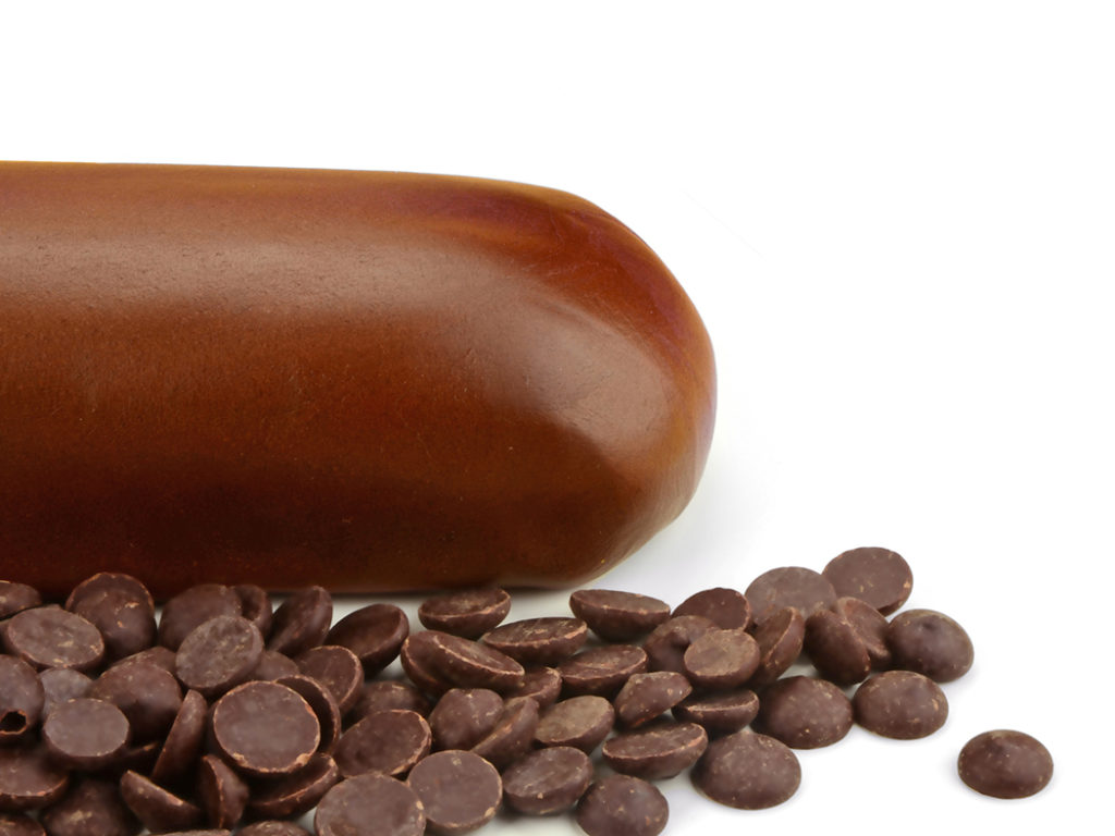 Ein Bild vom Schokoladen-Rollfondant mit Callets